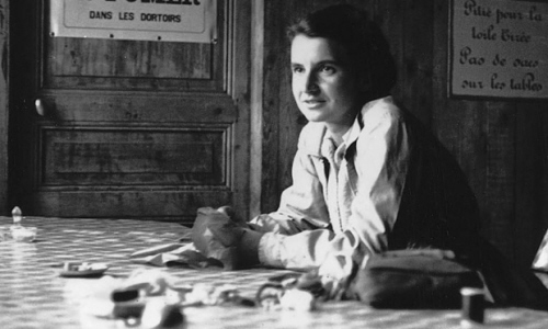 Rosalind Franklin w 1950 r. Podobnie jak Crick, zrozumiaa, e DNA ma struktur podwójnej helisy. Zdjcie: Vittoria Luzzati/NPG