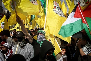 Palestyńczycy w Hebronie protestują w obronie ludności Gazy w związku z trwającym konfliktem między Izraelem a Hamasem, 20 października 2023 r. Zdjęcie: Wisam Hashlamoun/Flash90.
