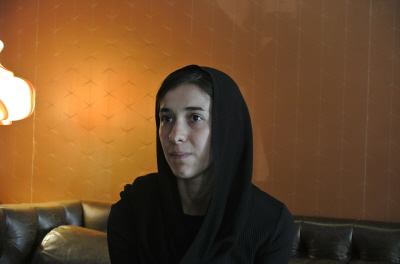 Nadia Murad przemawia w Tel Awiwie, lipiec 2017. (Zdjcie: Seth J. Frantzman)