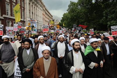 Podczas niedawnego marszu w Dzie Al-Kuds w Londynie szokowa widok ludzi innych wyzna, którzy doczyli do wiecu tych islamistów, i tak zwanych aktywistów praw czowieka, poczonych z czonkami organizacji terrorystycznej Hezbollah. Zdjcie: Marsz w Dzie Al-Kuds w 2014 r. w centrum Londynu. (Zdjcie: Dan Kitwood/Getty Images)