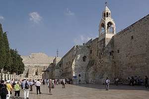 <span>Na zdjęciu: Bazylika Narodzenia Pańskiego w Betlejem. (Zdjęcie: Wikipedia)</span>