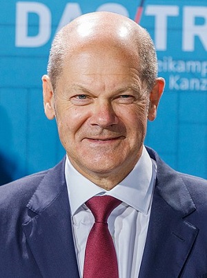 W reakcji na inwazj Rosji na Ukrain niemiecki kanclerz Olaf Scholz ogosi zmian paradygmatu w niemieckiej polityce obronnej i energetycznej. Powiedzia, e Niemcy znaczco podnios wydatki na obron i zredukuj zaleno energetyczn od Rosji. (Zdjcie: Wikipedia)