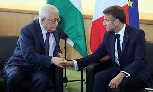 <span>Decyzja Unii Europejskiej o przyznaniu Autonomii Palestyskiej (AP) kwoty 2 miliardów dolarów na pomoc w „zreformowaniu si” moe by wycznie wynikiem lepoty, dysonansu poznawczego i czego, co moemy dzi nazwa dumn europejsk tradycj nienawici do ydów. Na zdjciu prezydent Francji Macron i „prezydent” Autonomii Palestyskiej Abbas w kwietniu 2025 r.</span>