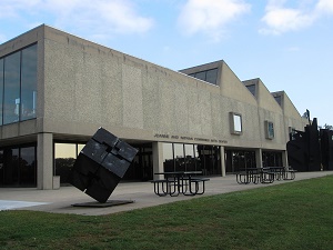 Connecticut College (Wikipedia) 