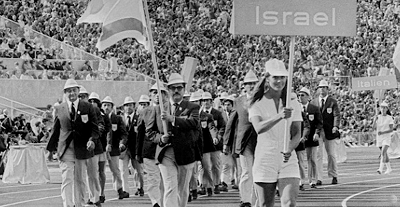 Izraelski zespó w dniu otwarcia olimpiady w Monachium w 1972 roku. (ródo zdjcia: zrzut z ekranu wideo)