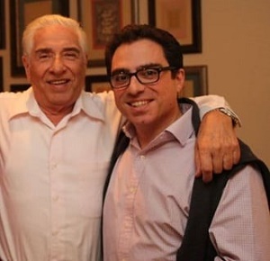 Siamak Namazi (z prawej) ze swoim ojcem Baquerem Namazim (źródło: Mashregh News, Iran, 24 lutego 2018 r.)