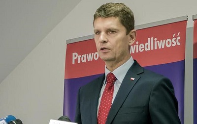 Minister E-dukacji Narodowej.