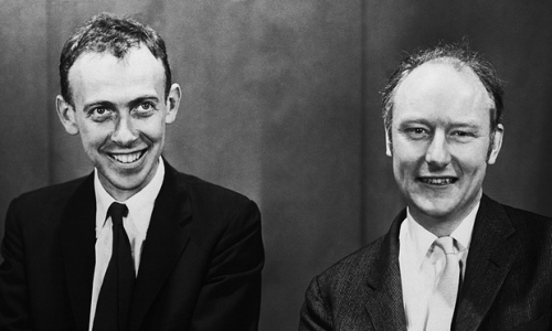1959, Boston, Massachusetts, USA: James Watson i Francis Crick. Zdjęcie zrobione z okazji wykładów w Massachusetts General Hospital. Zdjęcie: Corbis