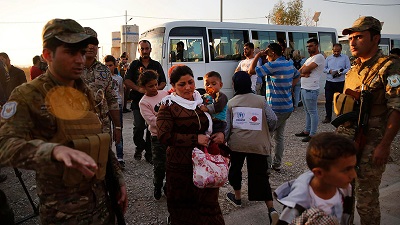 Syryjscy uchodcy w obozie przejciowym w pobliu Mosulu<br />(Photo: AP)