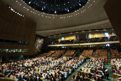 56. sesja Komisji ds. Statusu Kobiet w sali Zgromadzenia Ogólnego ONZ, 27 lutego 2012.  (Zdjcie: UN Women/Ryan Brown)<br />