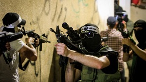 <span>Uzbrojeni terroryści w Jenin. 19 czerwca 2022 r. Zdjęcie: Nasser Ishtayeh / Flash 90</span>