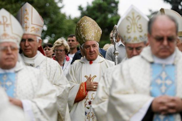 Jasna Góra w czas wniebowzicia. Depozytariusze mdroci boej. (Drugi z lewej arcybiskup Depo.)