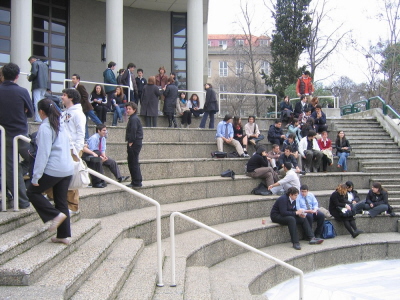 W Robert College w Stambule, uczelni prywatnej, 151 z 196 studentów ostatniego roku zoyo podania o studia za granic. (Zdjcie: Wikipedia)