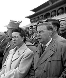 Simone de Beauvoir i Jean-Paul Sartre w Pekinie, 1955