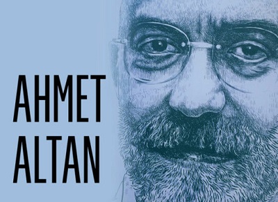 Znany turecki dziennikarz Ahmet Altan został w ubiegłym miesiącu zwolniony z więzienia. Pięć lat temu został bezpodstawnie aresztowany i był przetrzymywany od 2016 roku pod zarzutem, iż w programie telewizyjnym szerzył „podprogowe przekazy” związane z próbą zamachu stanu, jak również za pisanie artykułów krytycznych wobec rządu.  (Zdjęcie: Wikipedia)