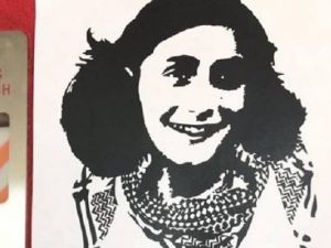 Anna Frank została zamordowana ponieważ urodziła się Żydówką, dzisiejsi antysyjoniści mają własny pomysł na wykorzystanie jej zdjęcia.  