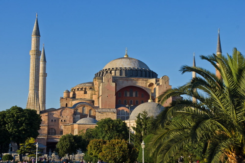 Hagia Sophia w Stambule, kiedy najwiksza katedra w wiecie chrzecijaskim. (Zdjcie: Antoine Taveneaux/Wikimedia Commons)