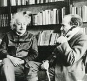 Albert Einstein wziął udział w pierwszej zbiórce pieniędzy na IPO goszcząc organizatorów w Waldorf Astoria w Nowym Jorku.