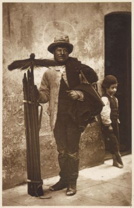 Kominiarz i jego chłopiec, 1877; Mary Evans Picture Library via http://tombwithaview.org.uk (http://tombwithaview.org.uk/educational-resources/local-stories/henry-kippin/)