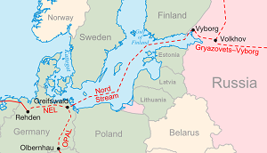 To były… kwestie, w których poglądy organizacji ekologicznych były całkowicie zgodne z poglądami Federacji Rosyjskiej. Oznaczało to stawianie wszystkiego na „czerwone” – jak w kasynie – ale w tym przypadku na rosyjski gaz. Zdjęcie: Schematyczna trasa Gazociągu Północnego (Nord Stream). Trasa Nord Stream 2 jest w znacznej mierze podobna. (Źródło zdjęcia: Wikipedia)<br />