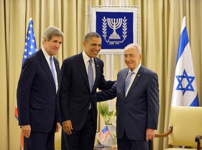 Prezydent USA Barack Obama i sekretarz stanu spotykaj si z prezydentem Szimonem Peresem w Jerozolimie, marzec 2013 rok. Foto: AFP