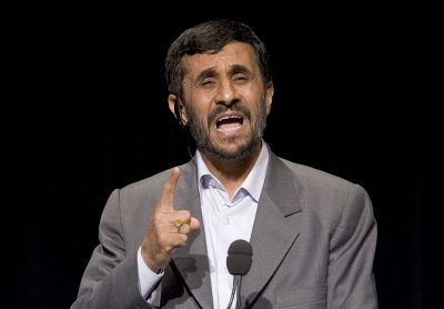 Byy prezydent Iranu, Mahmoud Ahmadinead, powiedzia, e negowanie Holocaustu jest jego najwikszym osigniciem. Na zdjciu: &Oacute;wczesny prezydent Ahmadinead przemawia na Columbia University w Nowym Jorku 24 wrzenia 2007 r. (Zdjcie: Stephen Chernin-Pool/Getty Images)<br /> 