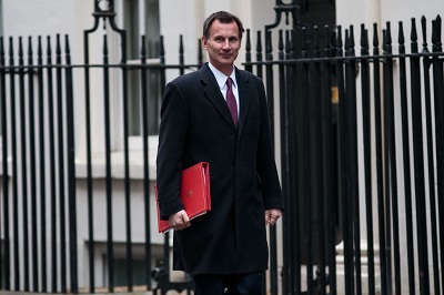 Minister spraw zagranicznych Wielkiej Brytanii, Jeremy Hunt (na zdjciu) zamówi „Niezaleny przegld globalnych przeladowa chrzecijan”, który niedawno opublikowano. (Zdjcie: Jack Taylor/Getty Images)