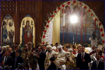 Prezydent Sisi pozdrawia chrześcijan podczas wigilii koptyjskiego Bożego Narodzenia.