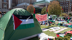 <span>Obóz protestacyjny na kampusie Uniwersytetu Columbia w Nowym Jorku widziany 22 kwietnia 2024 r.</span>