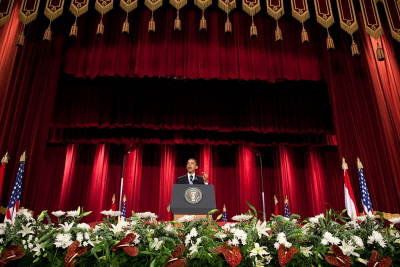 Prezydent USA Barack Obama przemawia na uniwersytecie  Al-Azhar w Kairze 4 czerwca 2009. (Zdjęcie: Biały Dom)