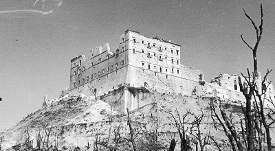 Klasztor na Monte Cassino bezpośrednio po wojnie.