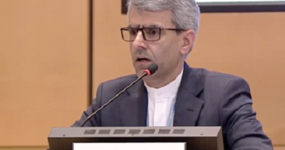 Ambasador Iranu przy ONZ, Esmaeil Baghaei Hamaneh, przemawia w Radzie Praw Czowieka z okazji raportu chwalcego osignicia jego kraju, Genewa, 12 marca  2020.