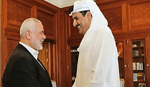 Szejk Kataru Tamim bin Hamad Al Tamimi z nieyjcym ju przywódc Hamasu Ismailem Hanij  