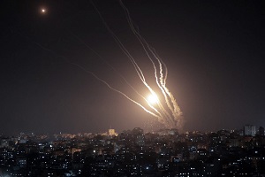 Rakiety wystrzelone z Gazy na Izrael, południe Strefy Gazy, 10 maja 2023 r. Zdjęcie: Atia Mohammed/Flash90.