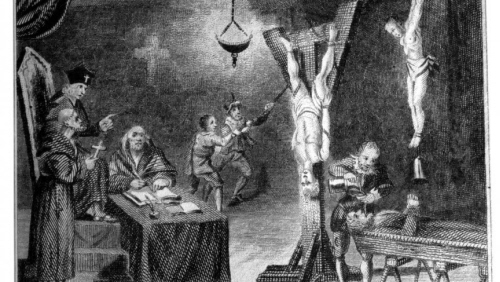 Tortury byy w czasach inkwizycji domen wadz wieckich – papie Aleksander IV zakaza duchownym uczestniczenia w tym procederze.