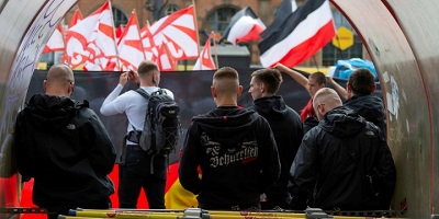 Demonstracja neonazistów w Drenie.