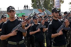 wiczenia brygad Al Kassam w 2013 roku. (ródo: Wikipedia)