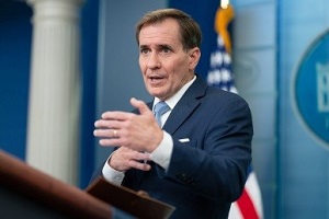 Doradca ds. bezpieczestwa narodowego Biaego Domu, John Kirby, na spotkaniu z  reporterami w Biaym Domu, 3 padziernika 2023 r. Zdjcie: Oliver Contreras/White House.