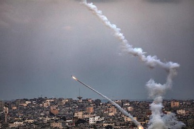 Rakiety wystrzelone z Gazy. (Zdjcie EPA)