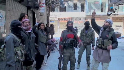 ISIS twierdzi, e czciowo opanowao obóz palestyski w Damaszku.