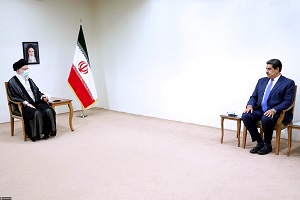 <span> Na zdjęciu: Najwyższy Przywódca Iranu Ali Chamenei spotyka się z prezydentem Wenezueli Nicolásem Maduro w Teheranie 11 czerwca 2022 r. (Zdjęcie: khamenei.ir)</span>
