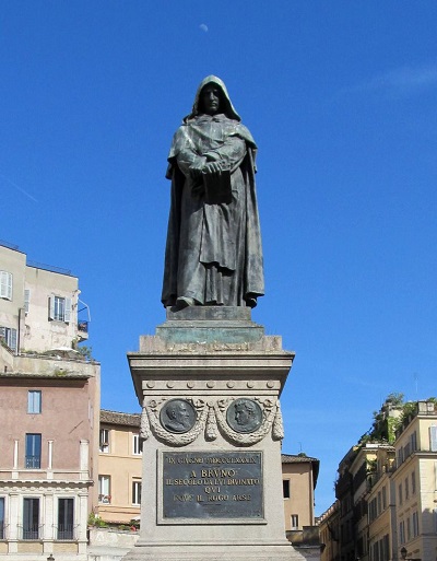 Pomnik Giordano Bruno na Campo de Fiori w Rzymie, w miejscu gdzie 17 lutego 1600 roku zosta spalony na stosie.