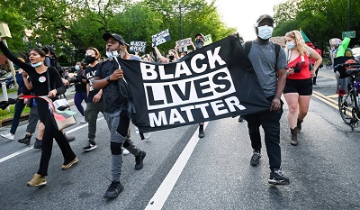 Protest przeciw nierównociom rasowym w Nowym Jorku, 11 czerwca 2020 (Idris Solomon/Reuters)