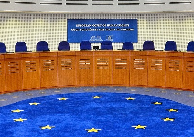 Gównym problemem z decyzj Europejskiego Trybunau Praw Czowieka przeciwko Elisabeth Sabaditsch-Wolff jest to, e, przynajmniej w wypadkach blunierstwa, prawda ci nie obroni. Sd Trybunau w Strasbourgu. (Zdjecie: Adrian Grycuk/Wikimedia Commons)