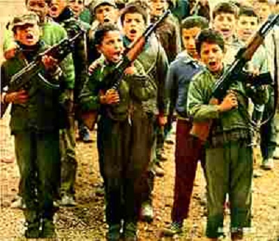 Ludzie podejmujcy wysiki zmierzajce do ochrony maoletnich terrorystów nigdy nie protestowali przeciwko militaryzacji wychowania dzieci tak w Gazie jak i w Autonomii Palestyskiej.