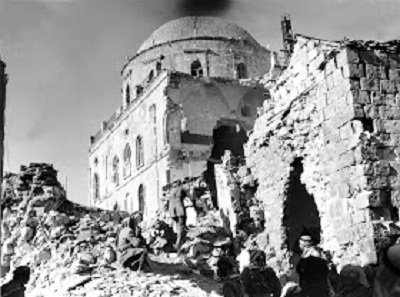 Ruiny synagogi Tiferet Israel, 1949
