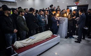 <span>Pogrzeb jednej z ofiar zamachu, Ashera Natana w Jerozolimie, 28 stycznia 2023. (Flash90, źródło „Times of Israel”)</span>