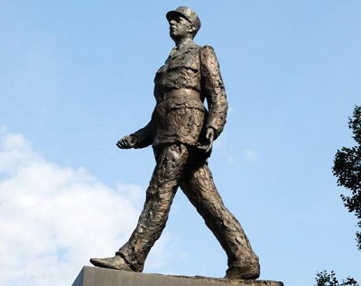 Pomnik <span>generaa de Gaulle’a w Warszawie. </span>