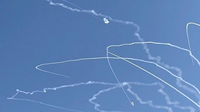 Niebo nad Izraelem. Ponad 20 procent palestyskich rakiet spada na ludno Gazy.