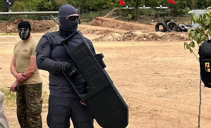 Organizacja terrorystyczna Hezbollah walczy z IDF w poudniowym Libanie